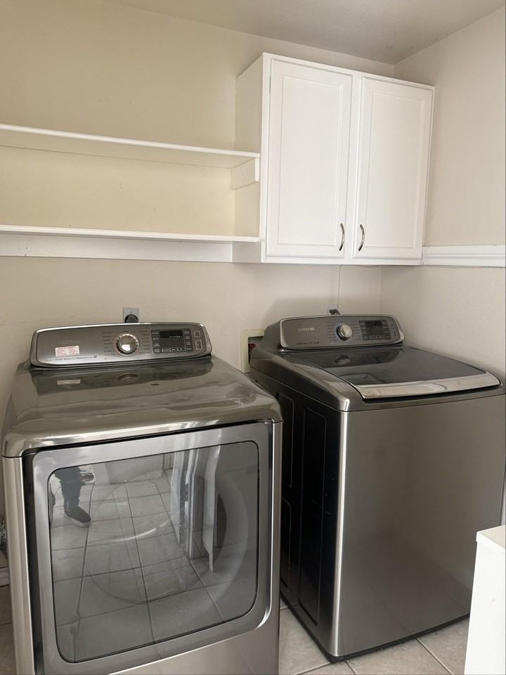 Dampton Dr - Photo 4 of 11