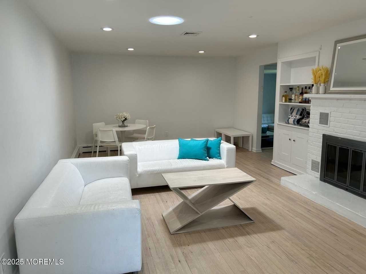 17 Palmer Ave - Photo 2 of 16