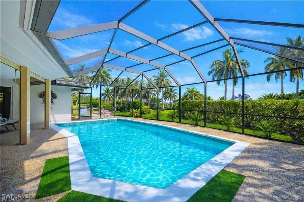 2125 Marina Dr - Photo 2 of 35