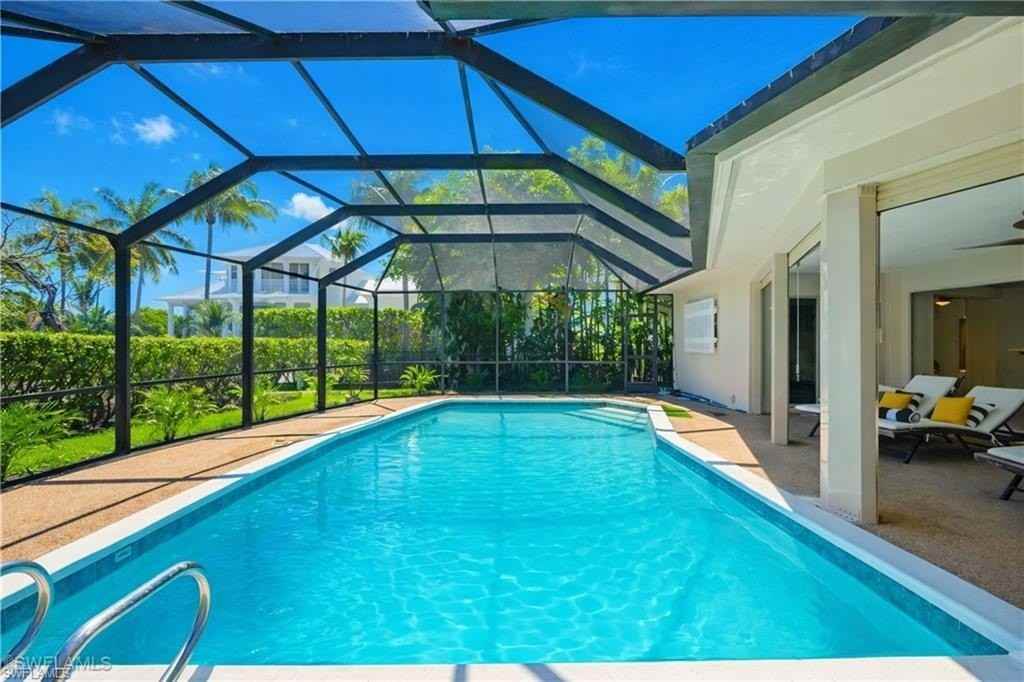 2125 Marina Dr - Photo 3 of 35