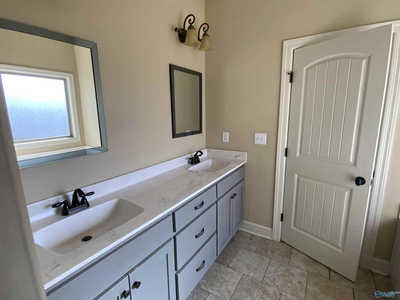 111 Fawn Forest Dr - Photo 6 of 10