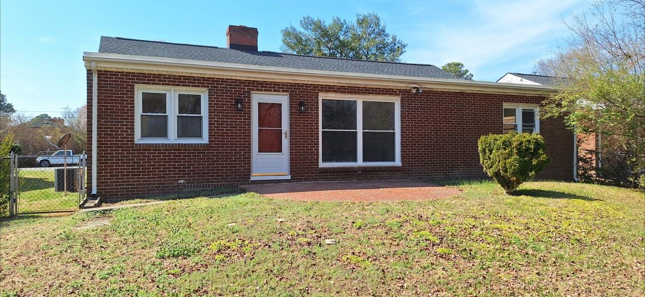 20405 Williams Street - Photo 5 of 30