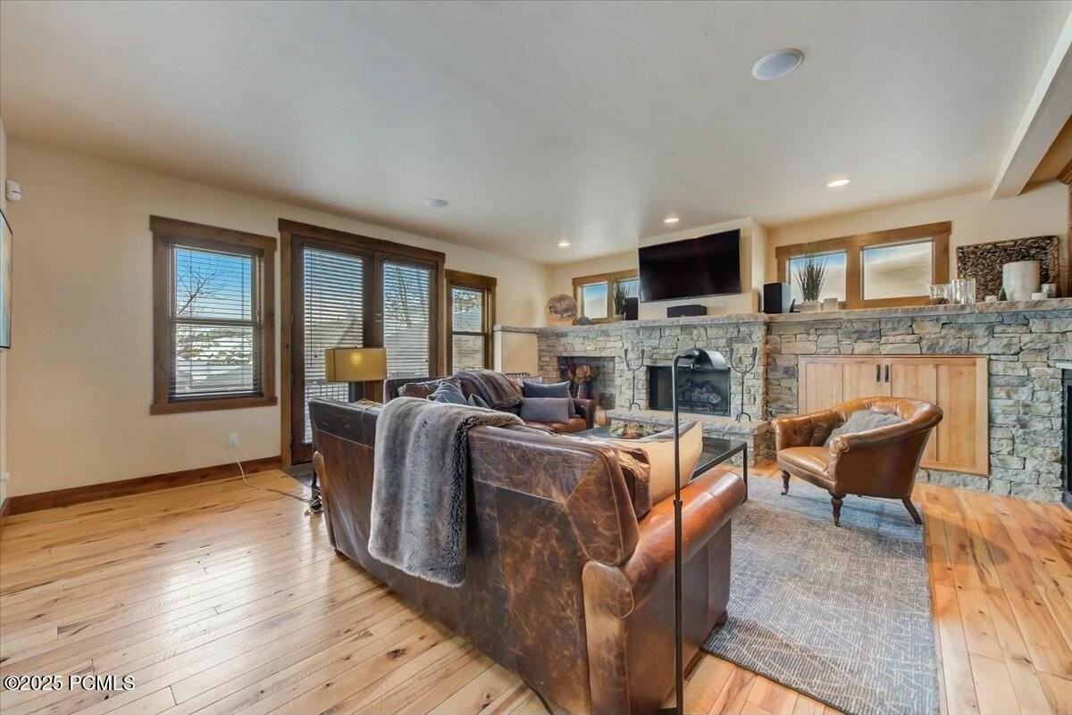 85 King Rd - Photo 5 of 50