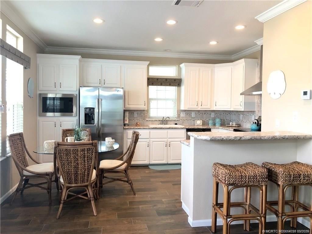 163 Ne Buoy Dr - Photo 7 of 31