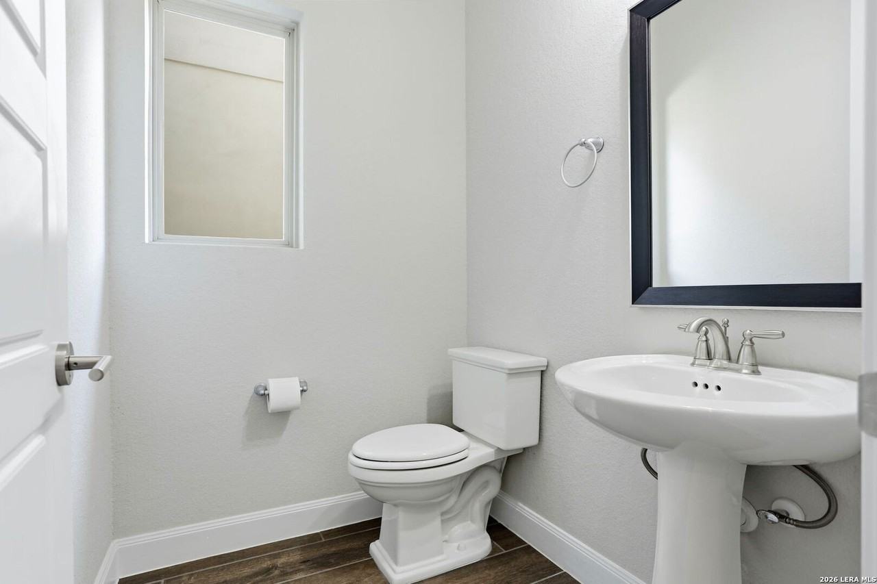 11330 Cottage Grv - Photo 6 of 29