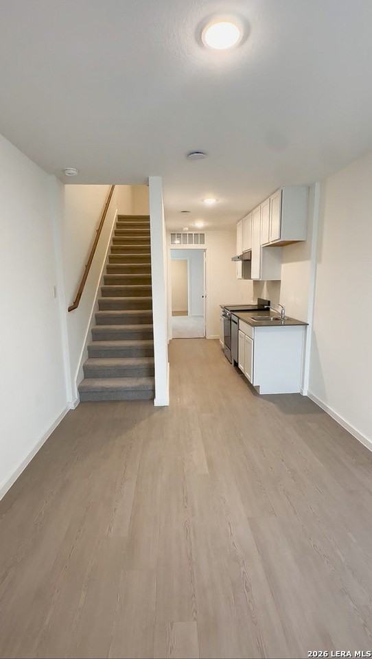 5018 Primrose Rdg - Photo 2 of 15