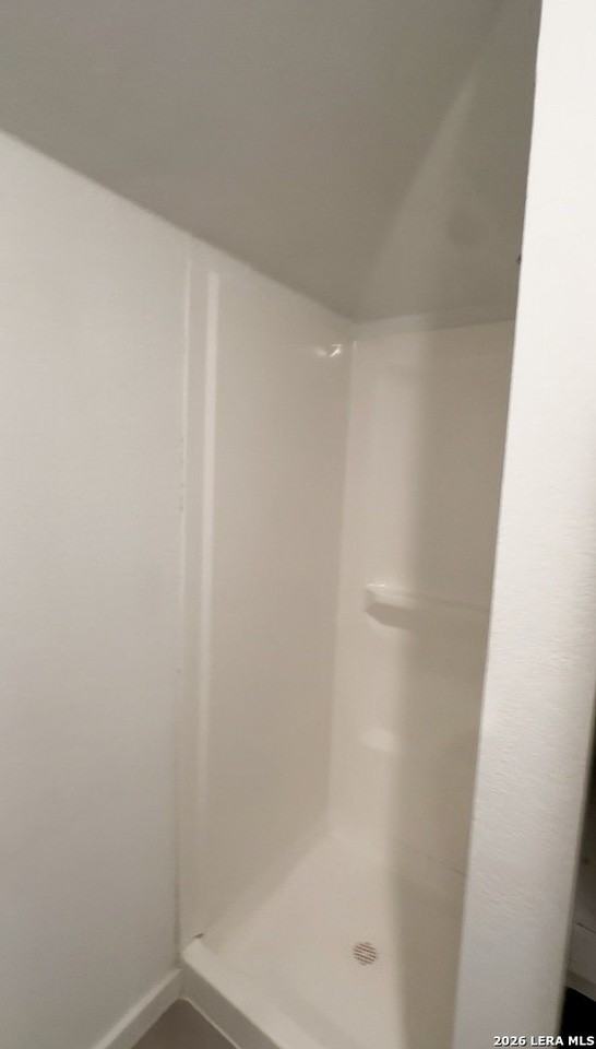 5018 Primrose Rdg - Photo 7 of 15