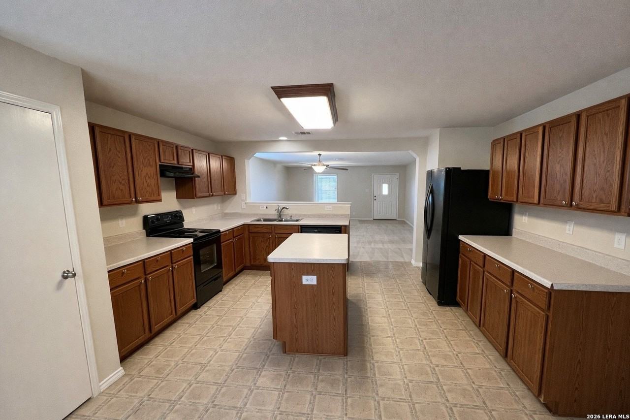 4002 Angel Trumpet - Photo 4 of 20