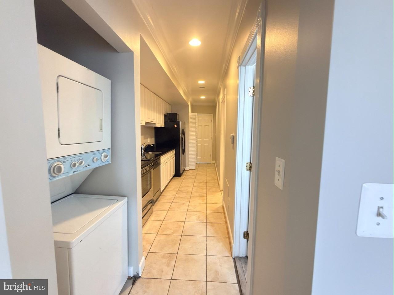 1246 Queen St Ne Apt 2 - Photo 5 of 23