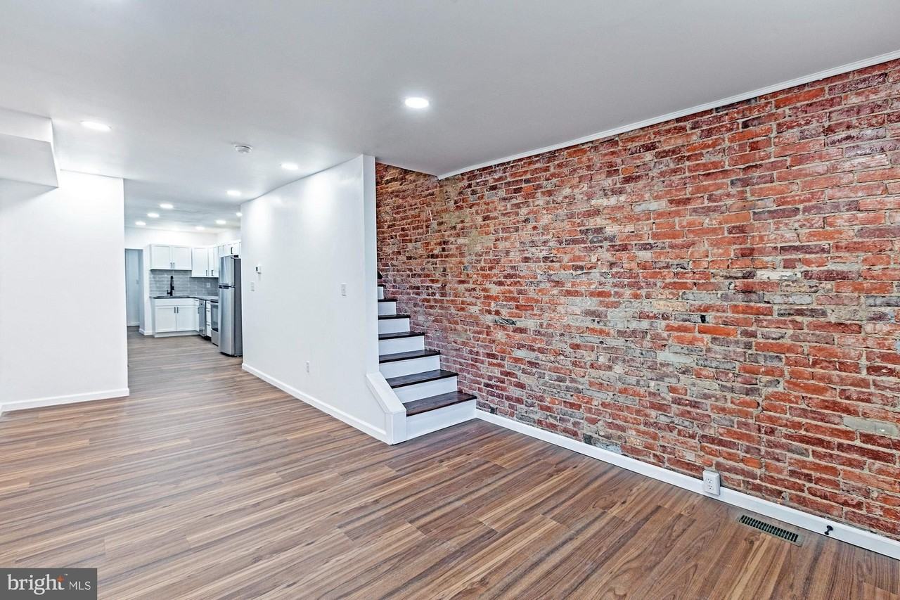 326 Cedar St - Photo 2 of 19