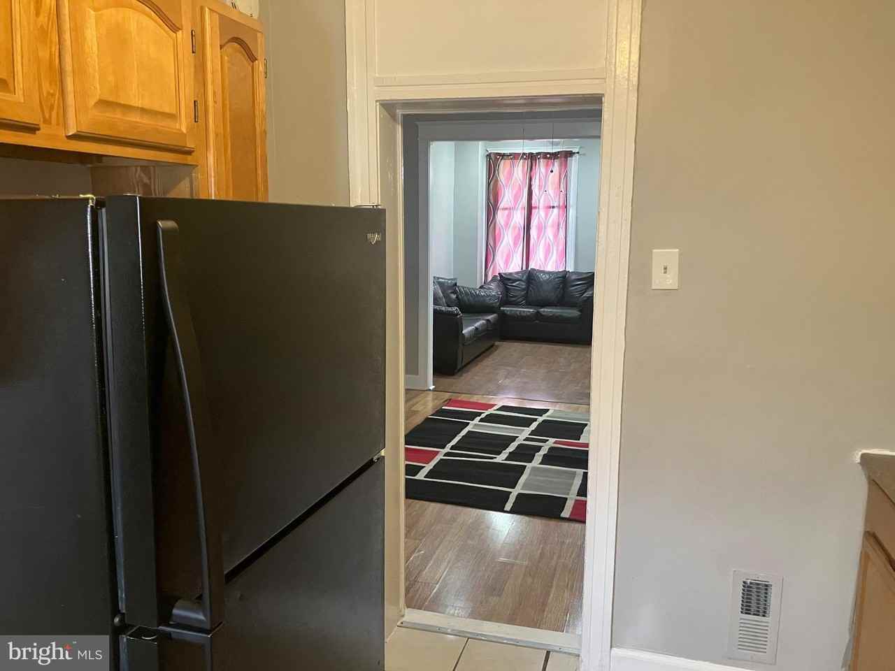 2540 Aisquith St - Photo 5 of 15