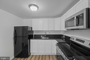 featured image of 42 N Main St