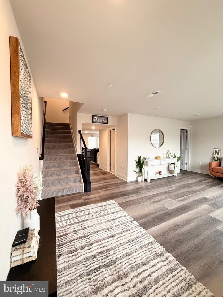 11470 Saint Luke Dr - Photo 3 of 20