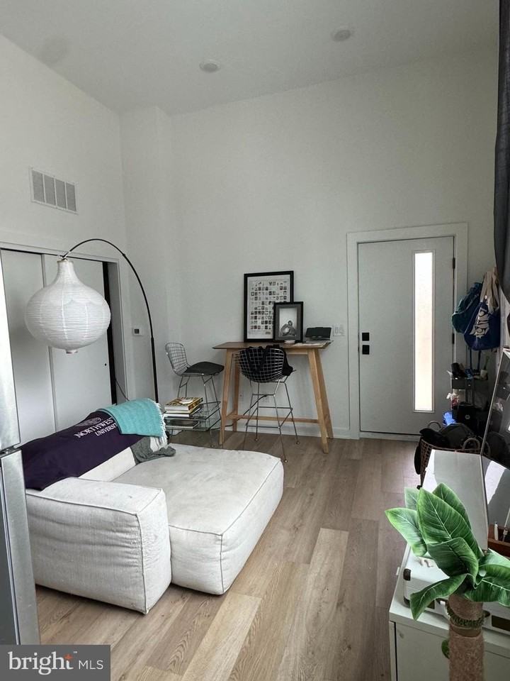 1828 Frankford Ave #101 - Photo 4 of 18