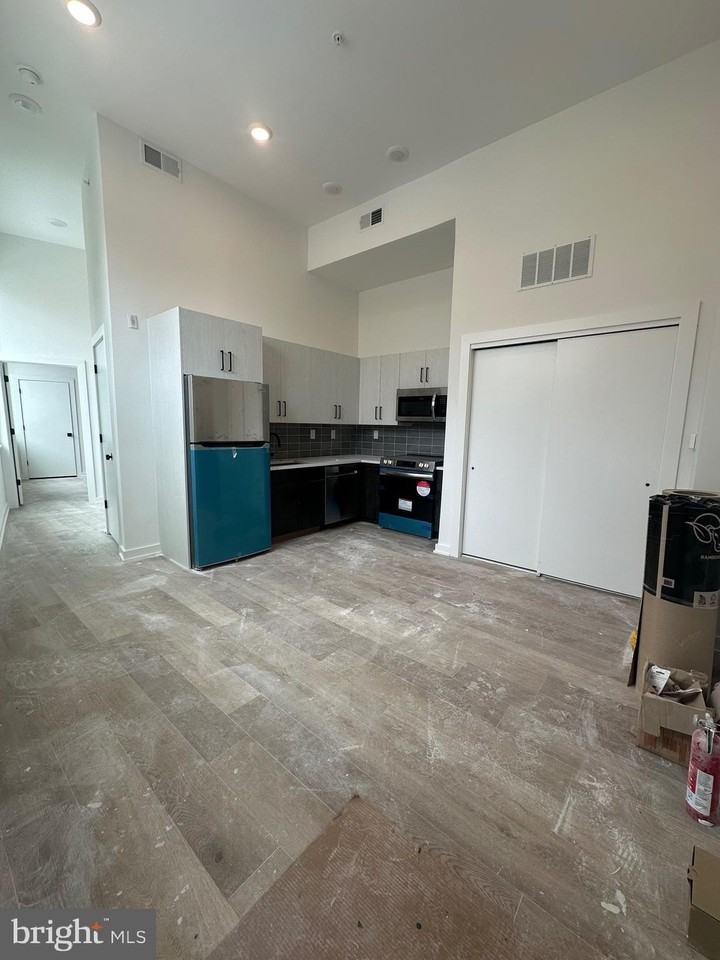 1828 Frankford Ave #101 - Photo 5 of 18