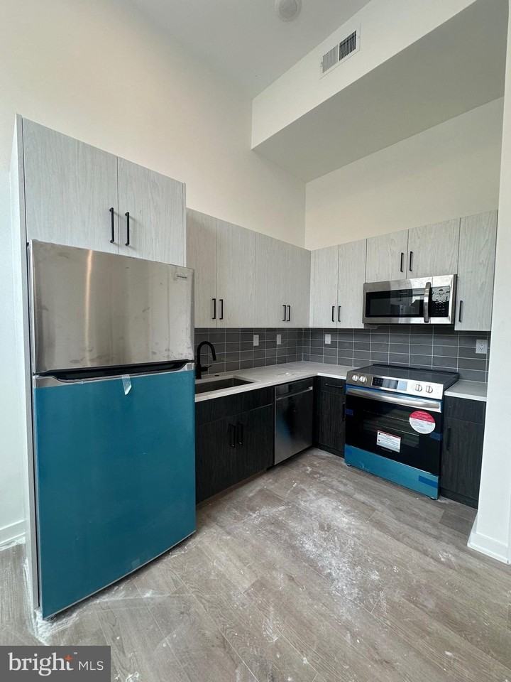 1828 Frankford Ave #101 - Photo 6 of 18