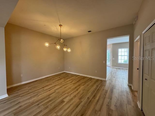 916 Greenlawn St - Photo 5 of 31