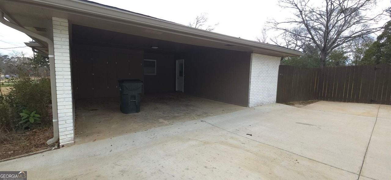 5189 Forest Dr Se - Photo 3 of 35