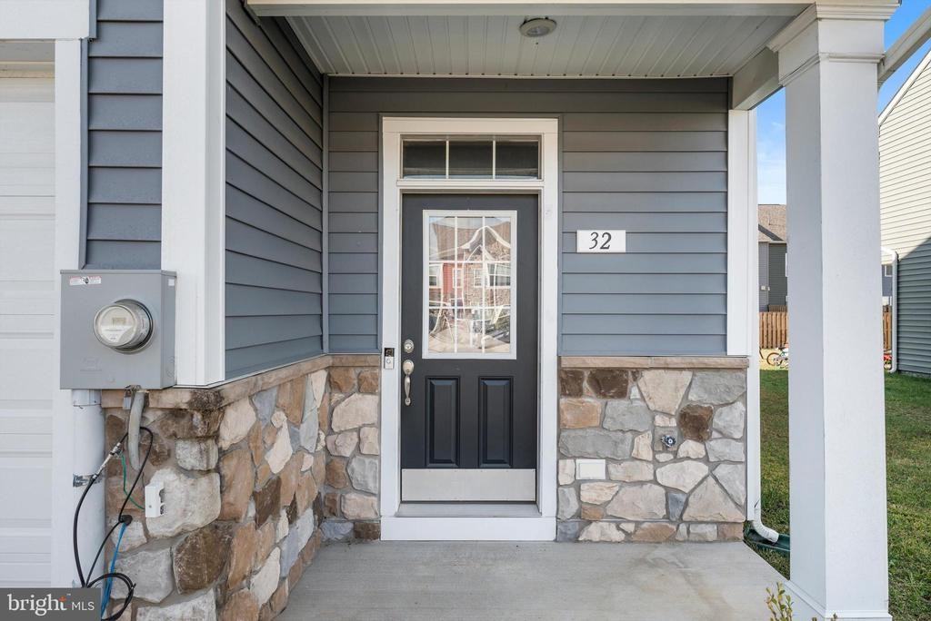 32 Healey Ct - Photo 4 of 32