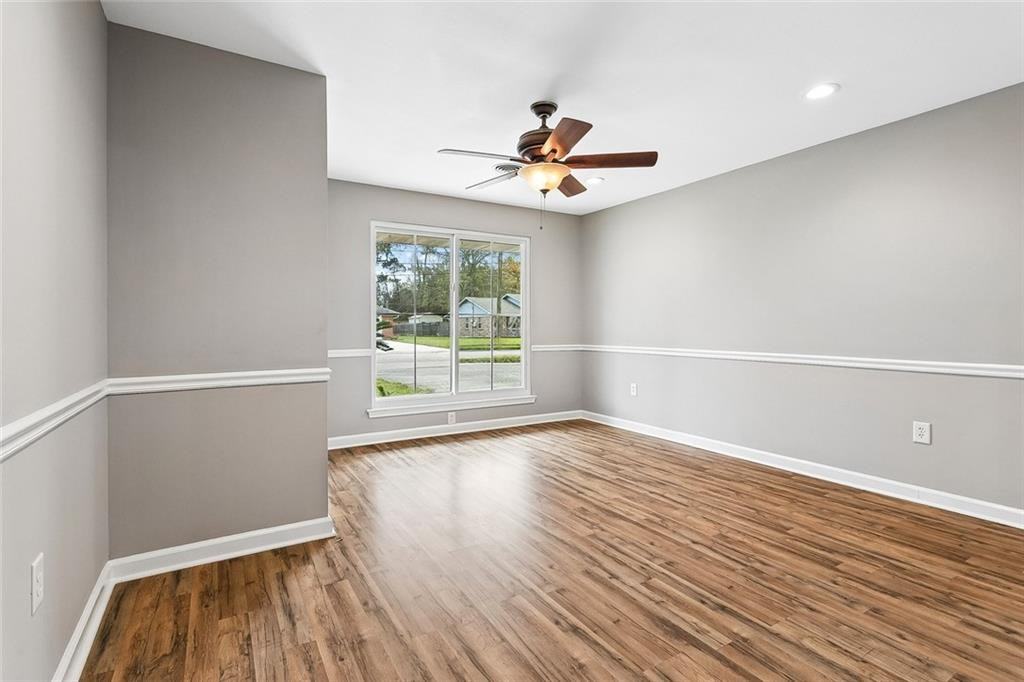 620 Dale Dr - Photo 2 of 12