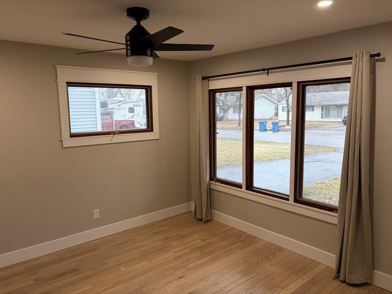 7226 Thomas Ave S #1 - Photo 5 of 10