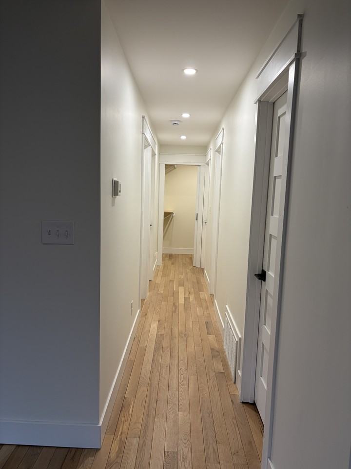 7226 Thomas Ave S #1 - Photo 6 of 10