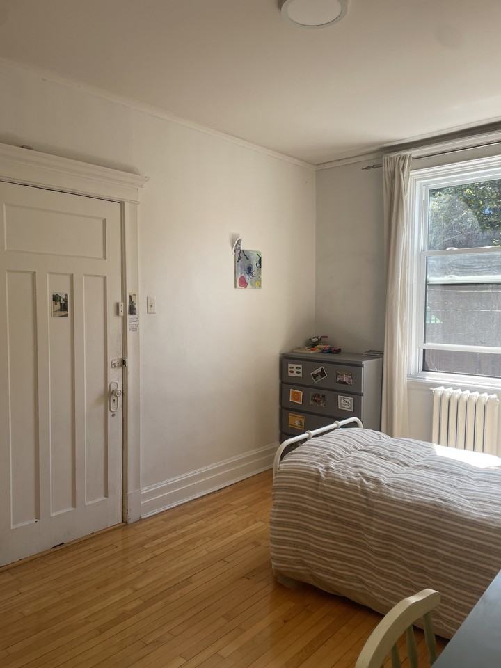 1090 Avenue Laurier Ouest #10 - Photo 4 of 13