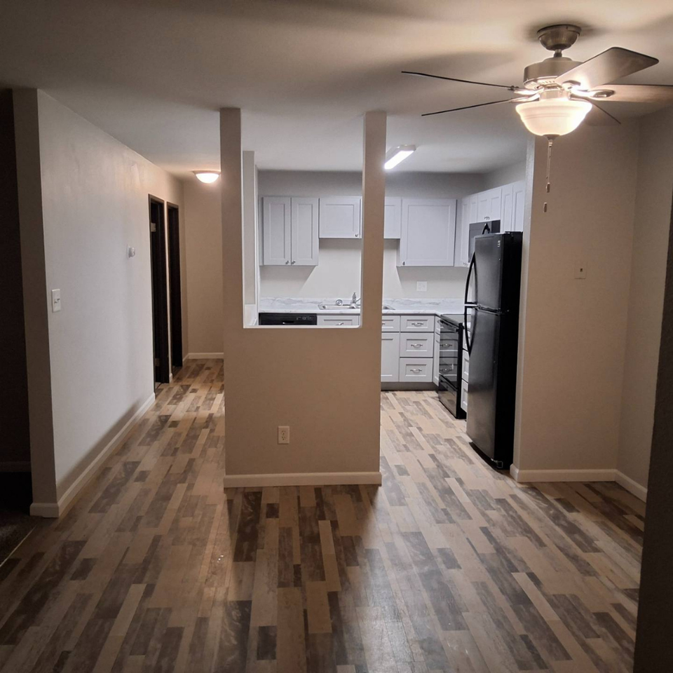 2014 10th Ave E - Photo 3 of 8