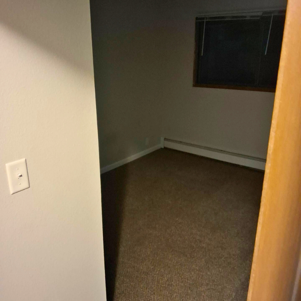 2014 10th Ave E - Photo 5 of 8