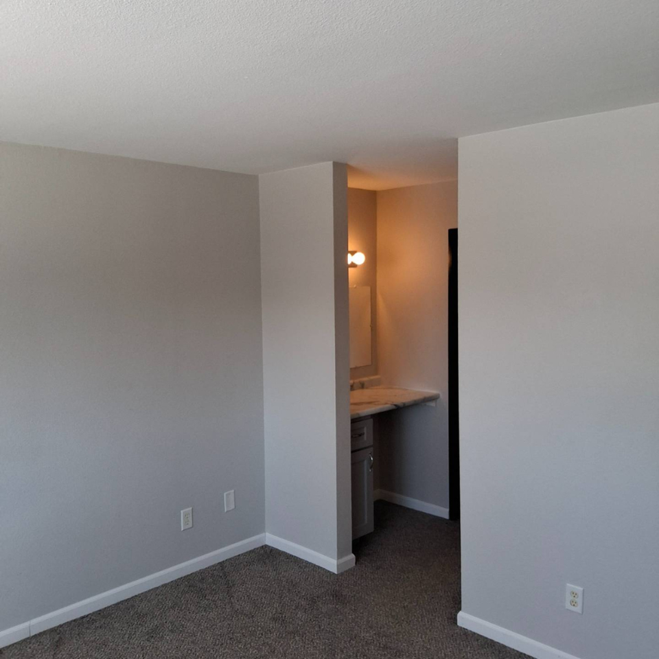 2014 10th Ave E - Photo 7 of 8