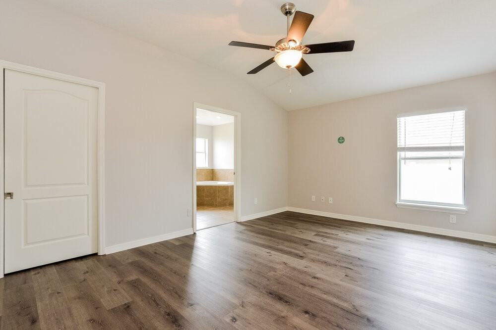 4496 Manica Dr - Photo 6 of 16