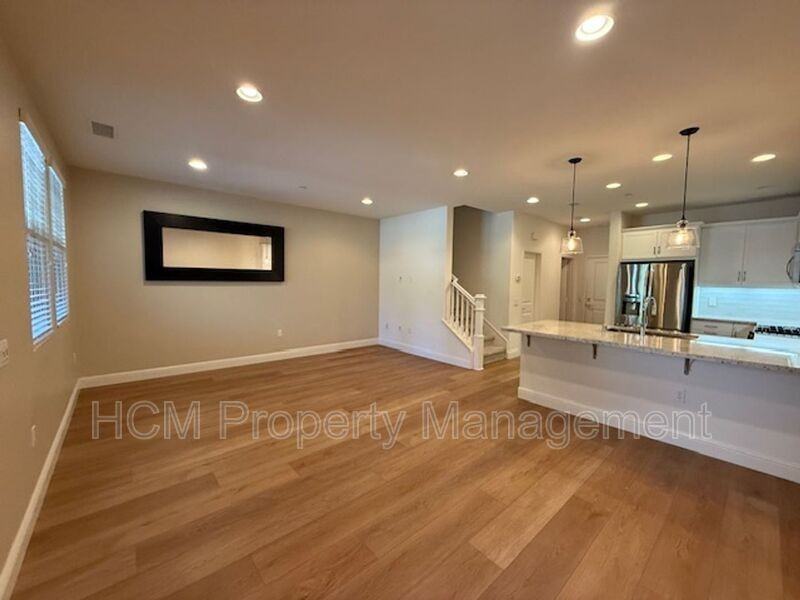 804 El Paseo - Photo 6 of 24