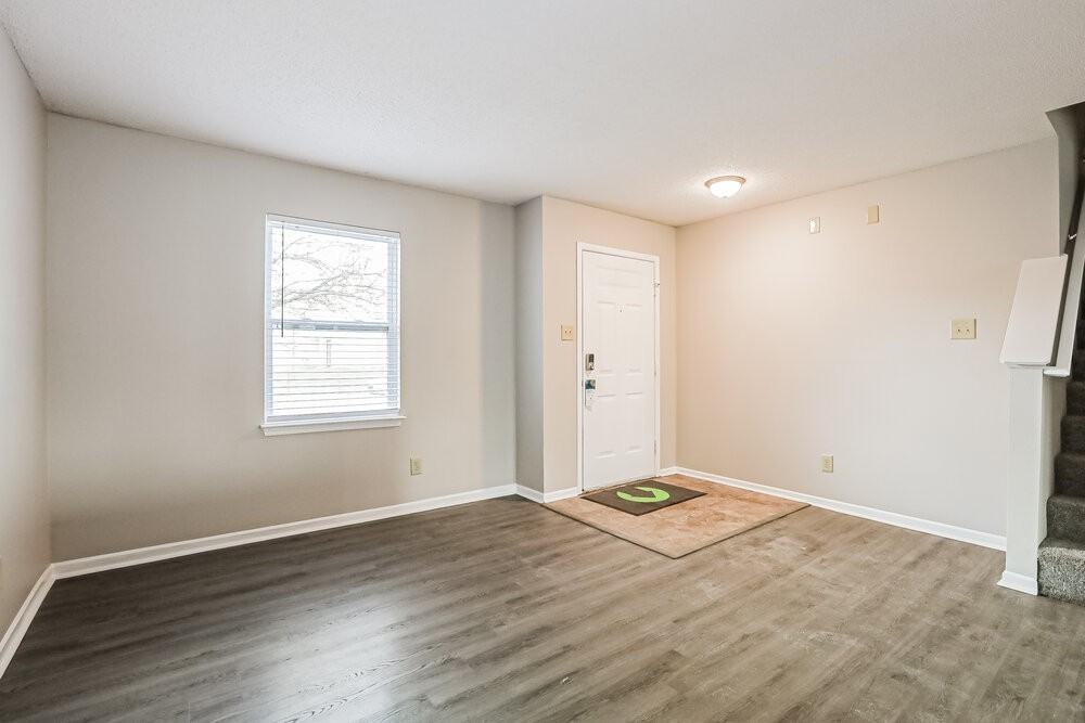 9033 Southernwood Way - Photo 6 of 17