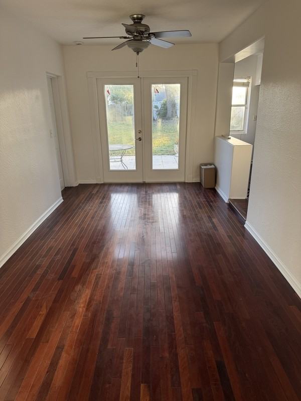 3009 Oberlin Ave - Photo 5 of 34