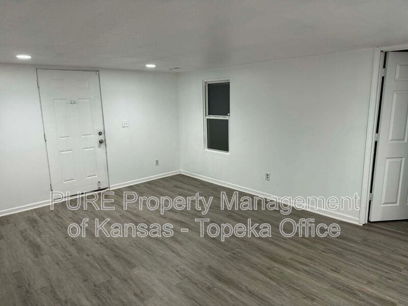 9419 E 14th St S - Photo 5 of 40