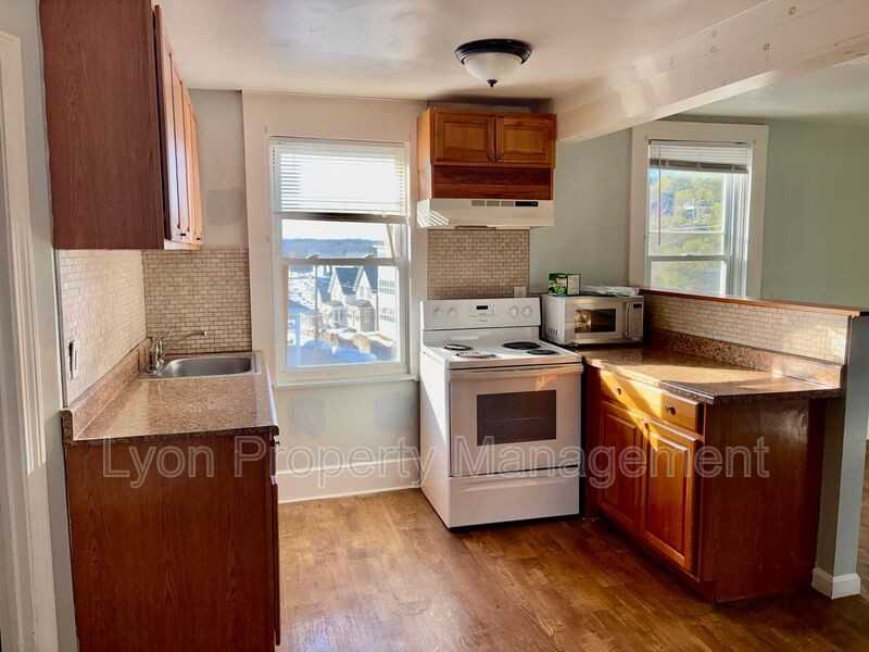 1134 Social St #3 - Photo 3 of 31