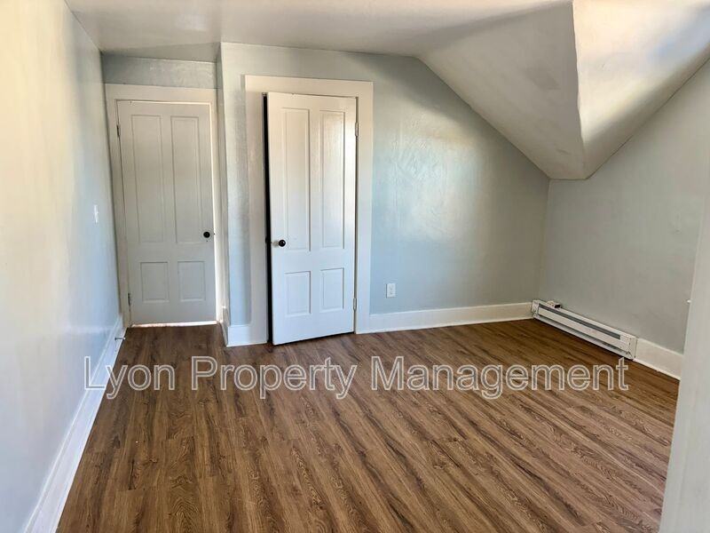 1134 Social St #3 - Photo 7 of 31