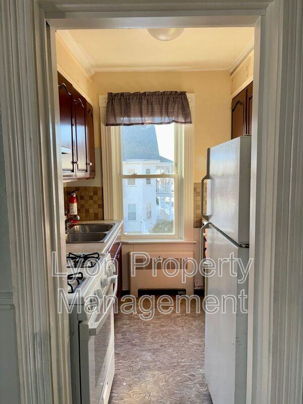 1134 Social St #2 - Photo 5 of 32