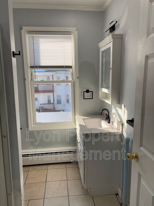 1134 Social St #2 - Photo 6 of 32