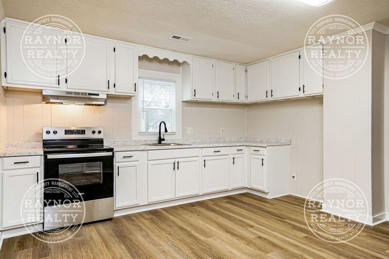 515 Dale St Sw - Photo 2 of 16