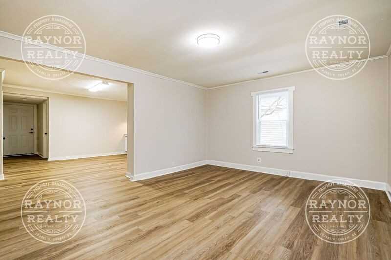 515 Dale St Sw - Photo 4 of 16