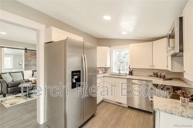2868 Benton St - Photo 3 of 11