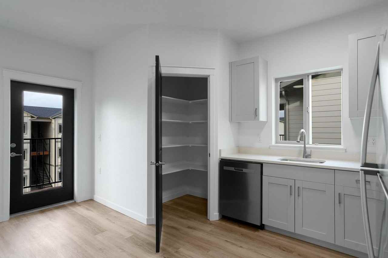 Riddell Apartments - Photo 6 of 50