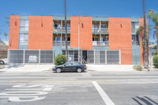 935 S Mariposa Ave - Photo 1 of 1