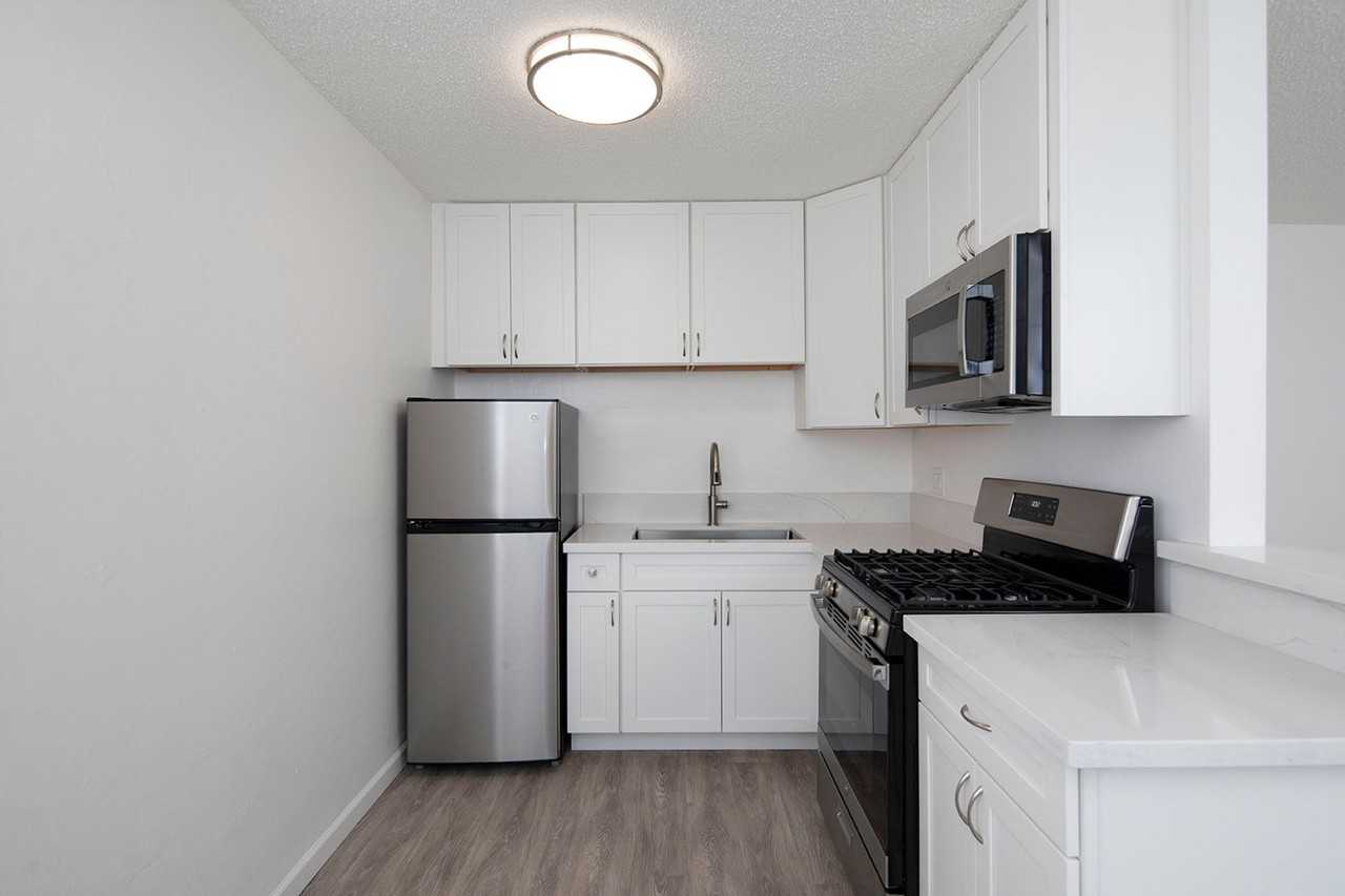 Aztec Pacific Apartments - Photo 2 of 42