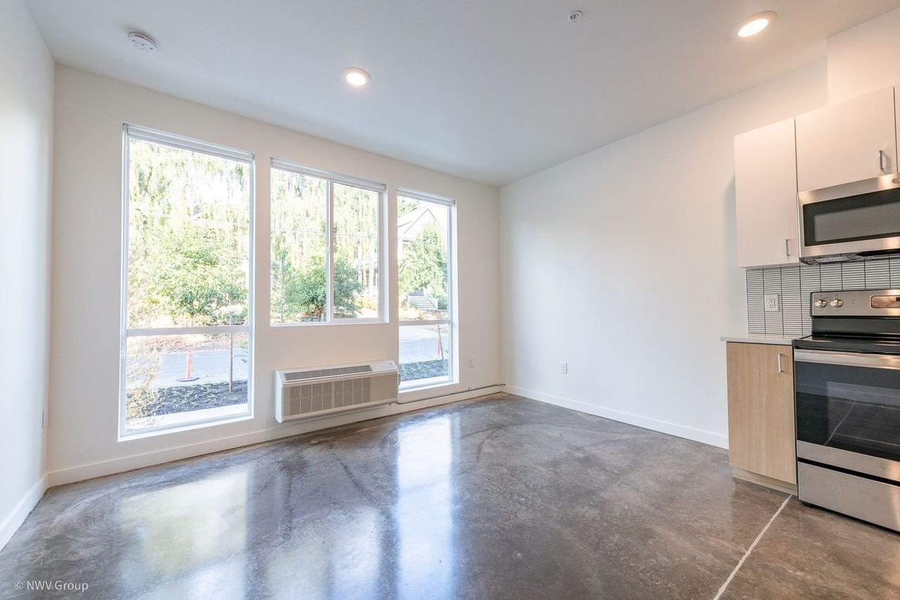 8770 N Willamette - Photo 7 of 29