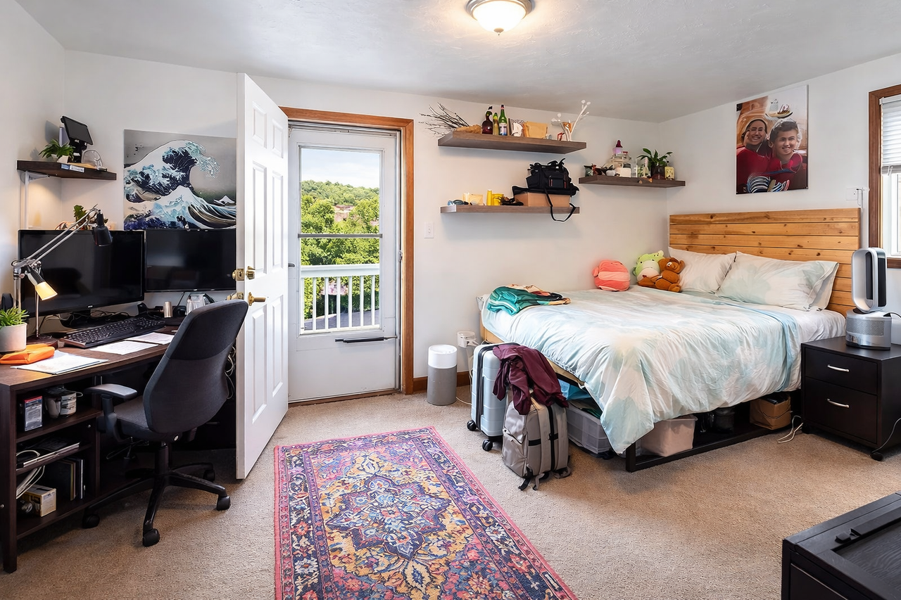 121 Centre Street - Photo 4 of 9