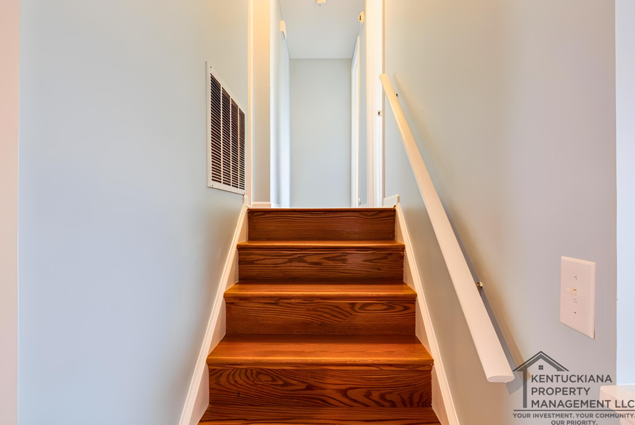 5402 Hasbrook Dr - Photo 6 of 23