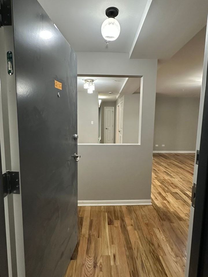 Crestline Villas Apartments - Photo 2 of 20