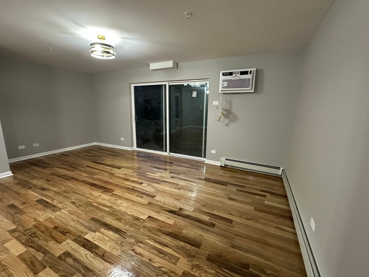 Crestline Villas Apartments - Photo 4 of 20